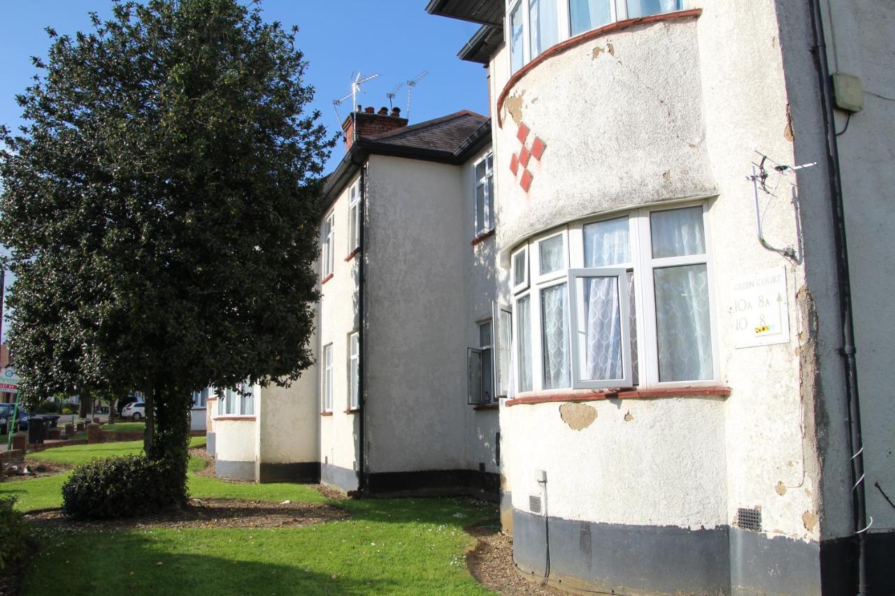 Comfortable Single Bed Room Garden View Londra Dış mekan fotoğraf